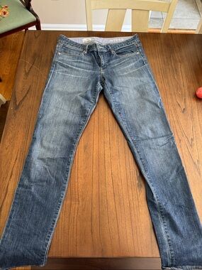 GAP Women's Skinny Jeans in Medium Blue Wash